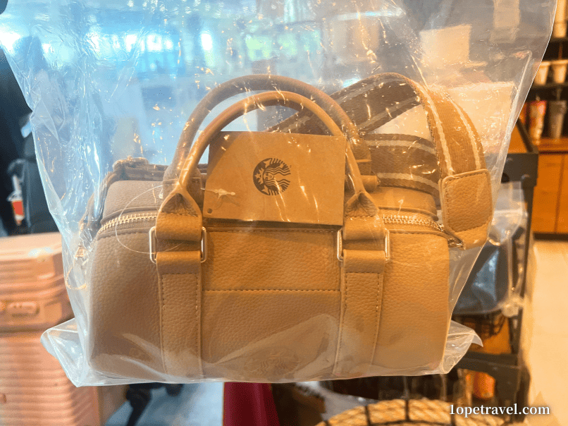 台湾のスターバックスで販売されているバッグ