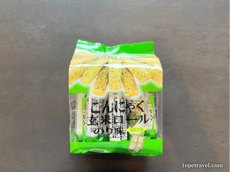 台湾土産のこんにゃく玄米ロールのり味